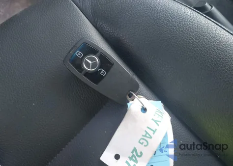 2021 Mercedes-Benz Sprinter 2500 Standard Roof V6 z USA, uszkodzony, nr VIN W1Y4EBHY9MT068645